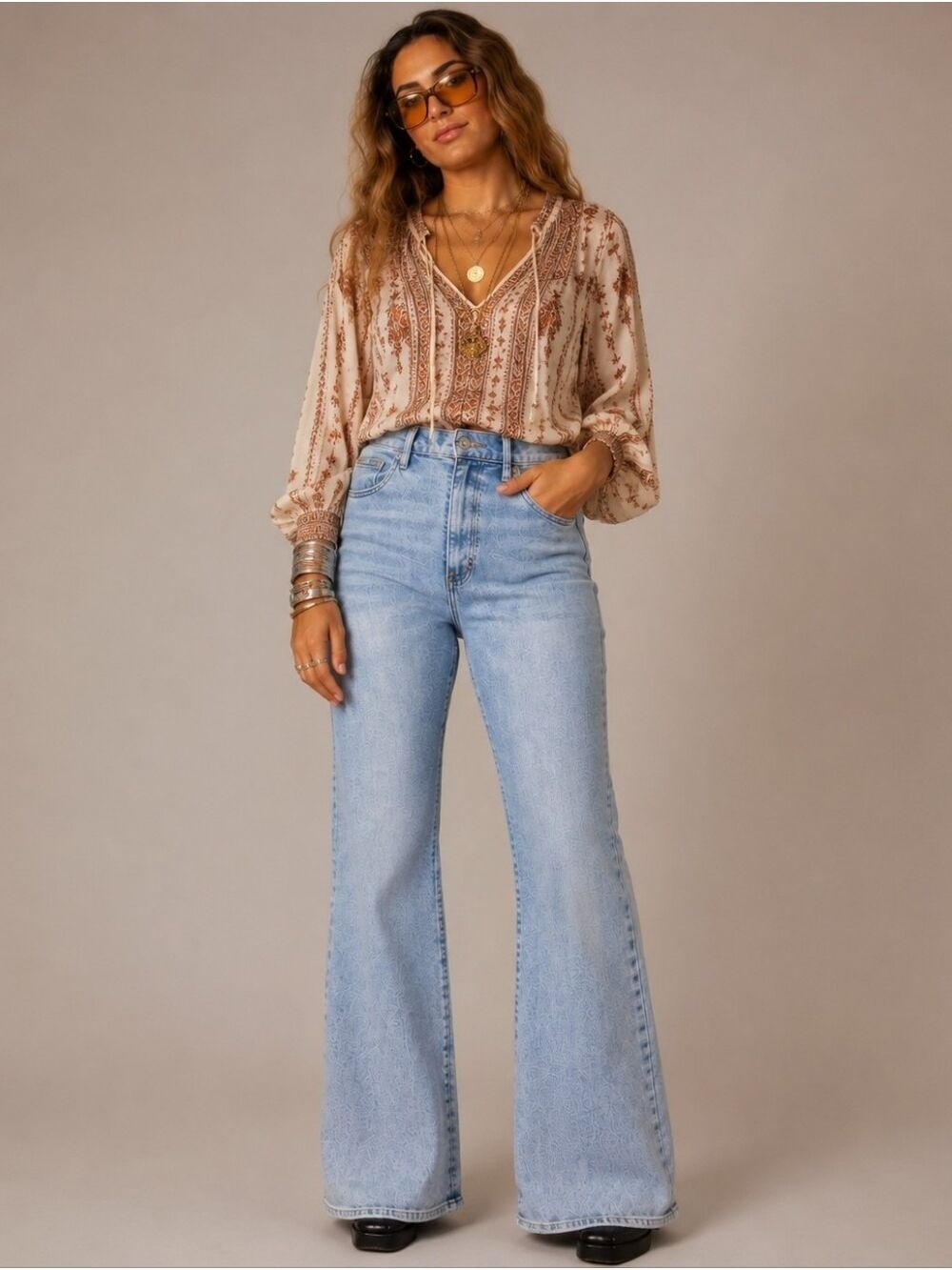 Abercrombie & Fitch Ultra High-Rise Flare Jean Light Wash Size 14/32